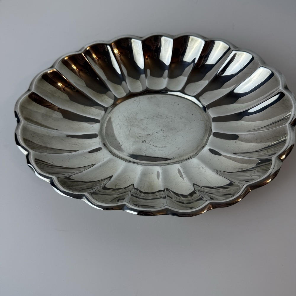 Reed & Barton 113 "Holiday" Silver Plate Oval Scalloped‎ Serving Tray Platter